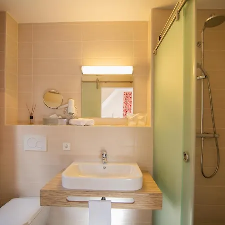 Berggasthof & Goetzinger Hoehe 호텔