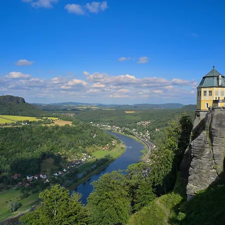 Berggasthof & Goetzinger Hoehe 3*