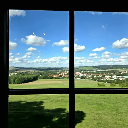 Berggasthof & Goetzinger Hoehe מלון נוישטט אן זאקסן